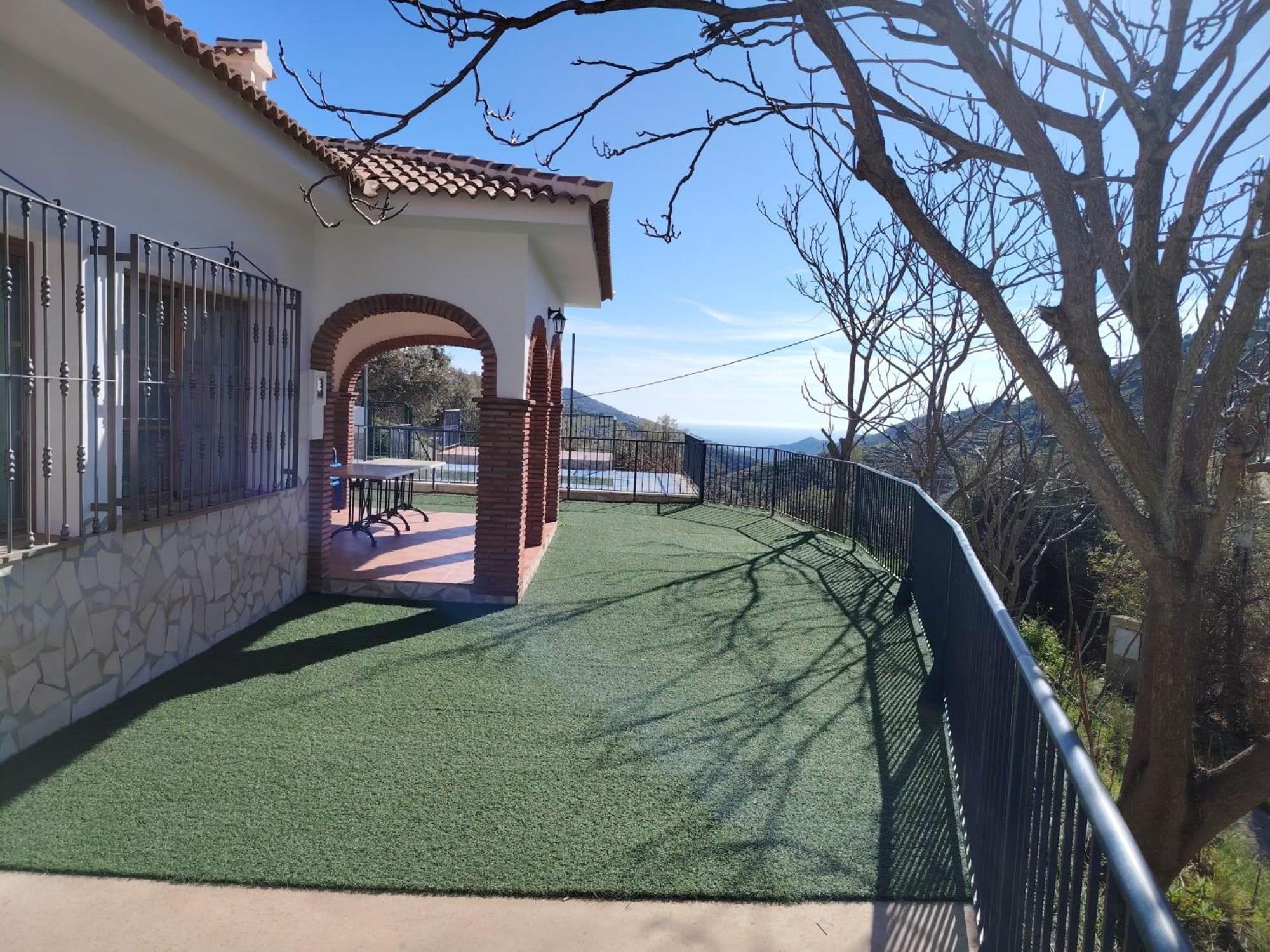 El Almendro * Málaga